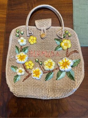Vintage Bermuda Souvenir Straw Bag Tote Purse With 3D Puff Embroidery Flowers
